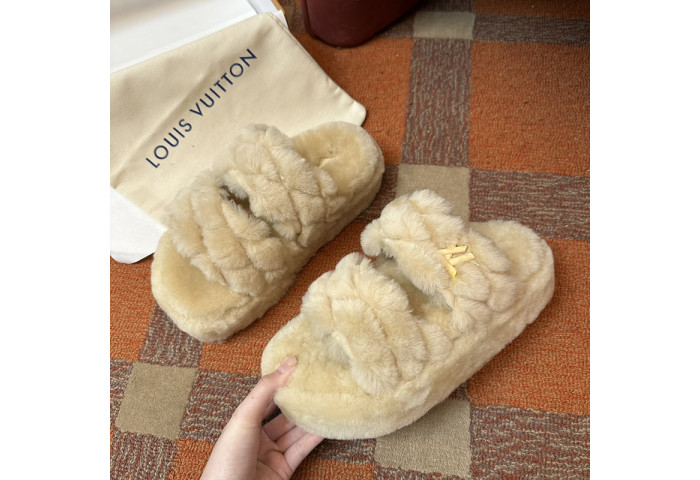 LOVT SANDAL 041563