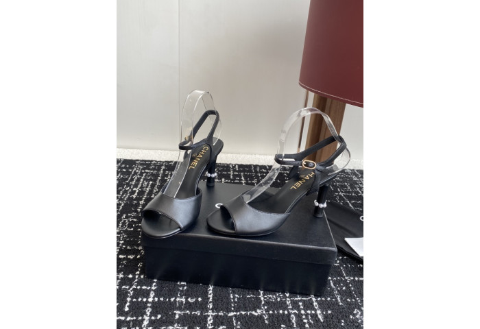 CN SANDALS 2509242