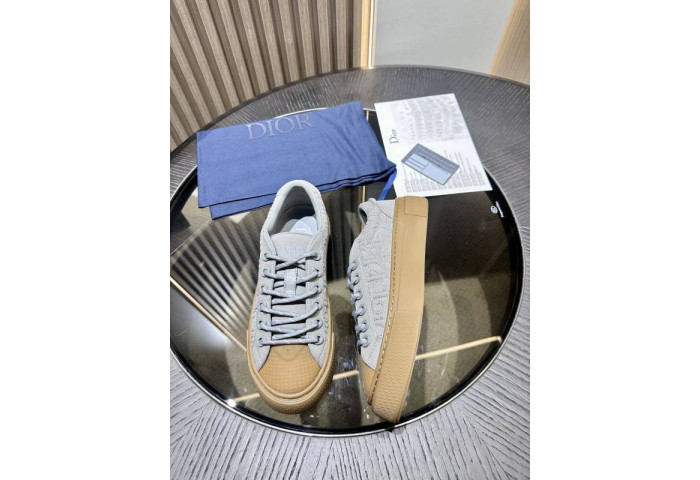 DR B33 LOW-TOP SNEAKERS DR-115