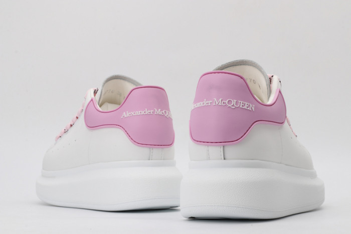 alex mcqu sneakers