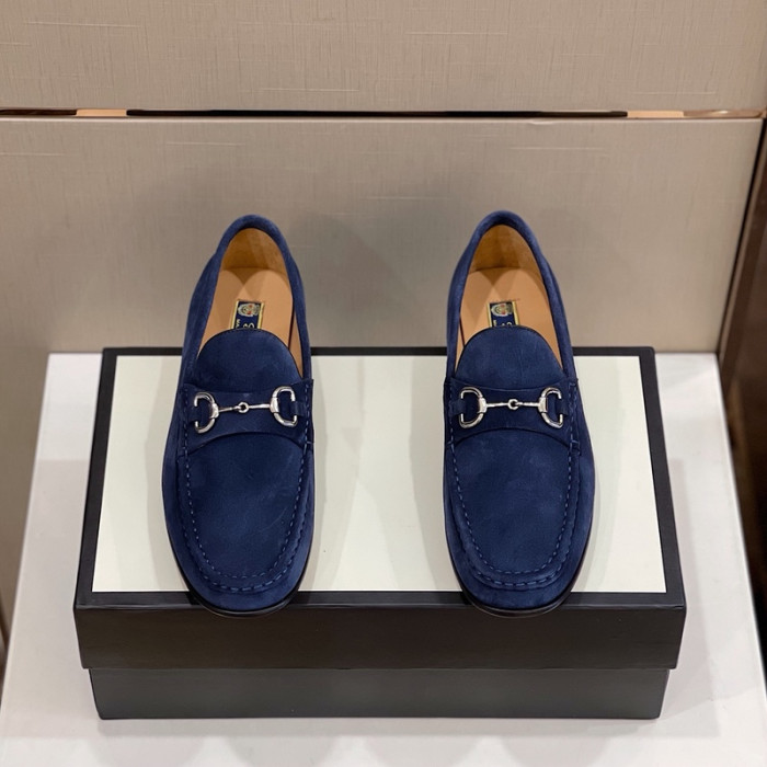 guc loafer