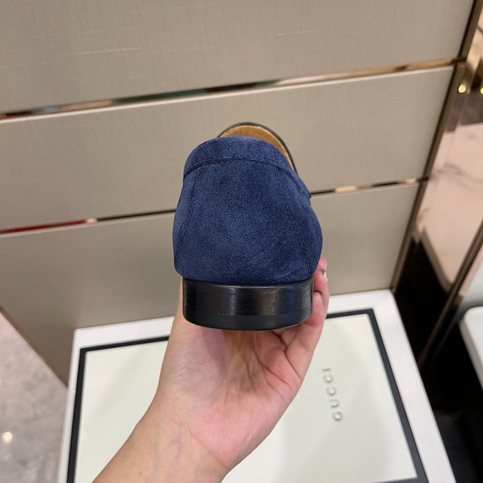 guc loafer