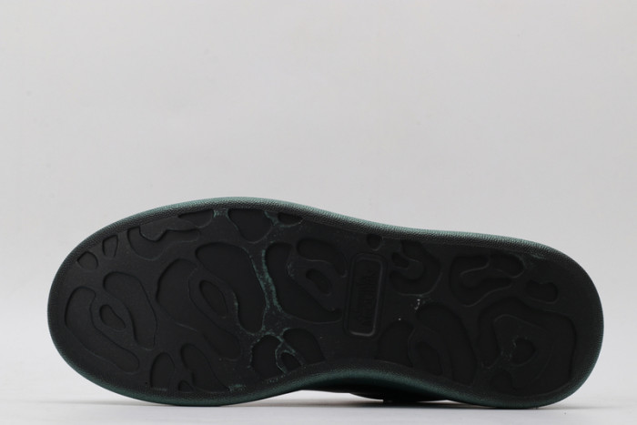 alex mcqu sneakers