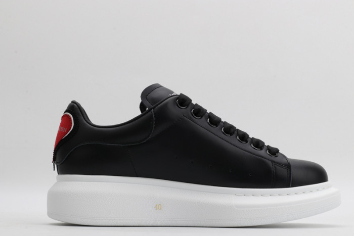 alex mcqu sneakers