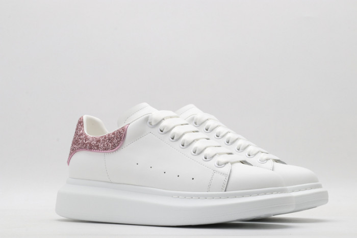alex mcqu sneakers