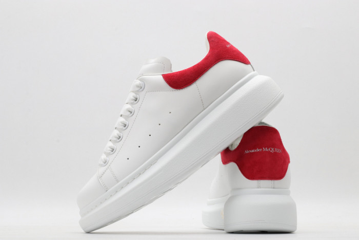 alex mcqu sneakers