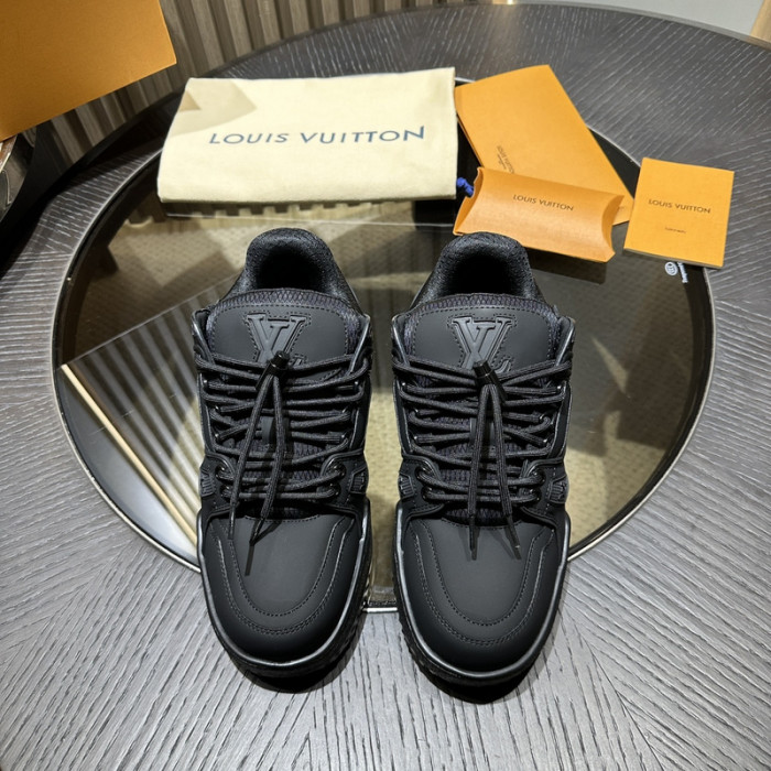 LOVT SNEAKER lv-236