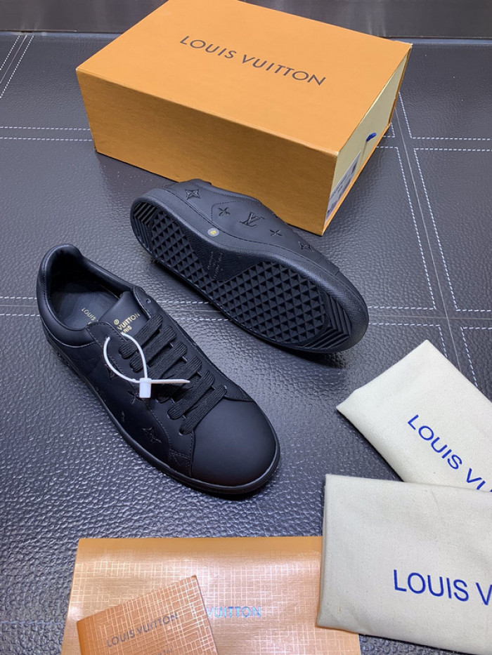 lovt sneaker