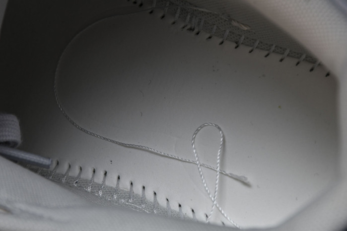 of sneakers ow-31