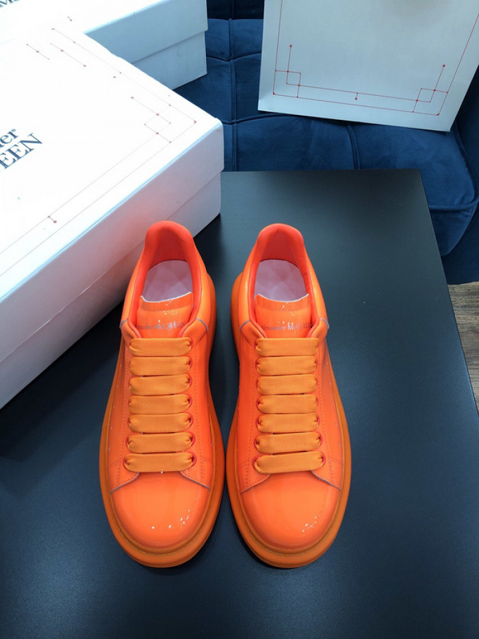alex mcqu sneakers