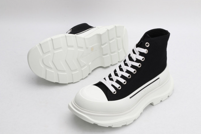 alex mcqu sneakers