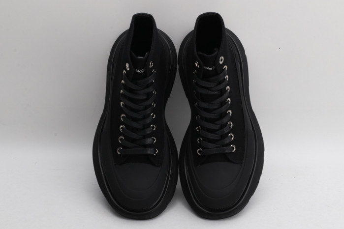 alex mcqu sneakers