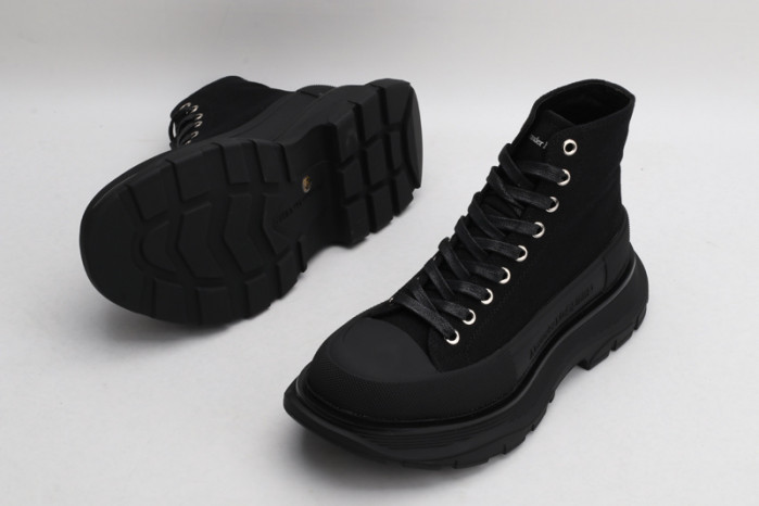 alex mcqu sneakers