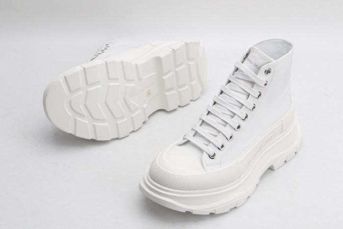 alex mcqu sneakers