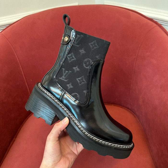 LOVT BOOTS L0-40