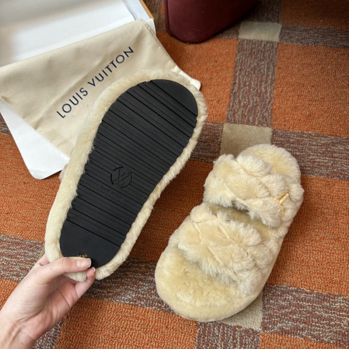 LOVT SANDAL 041563
