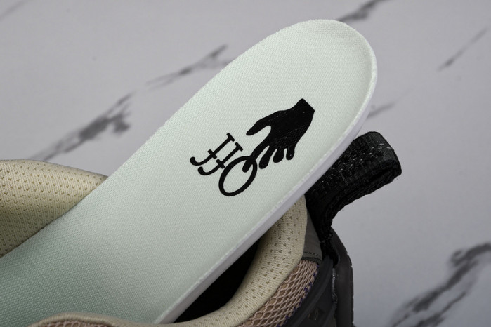 of sneakers ow-39
