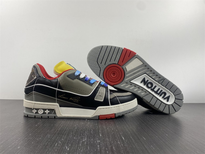 lovt sneaker