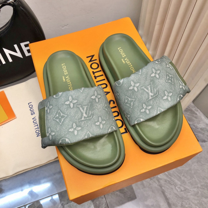 lovt sandal