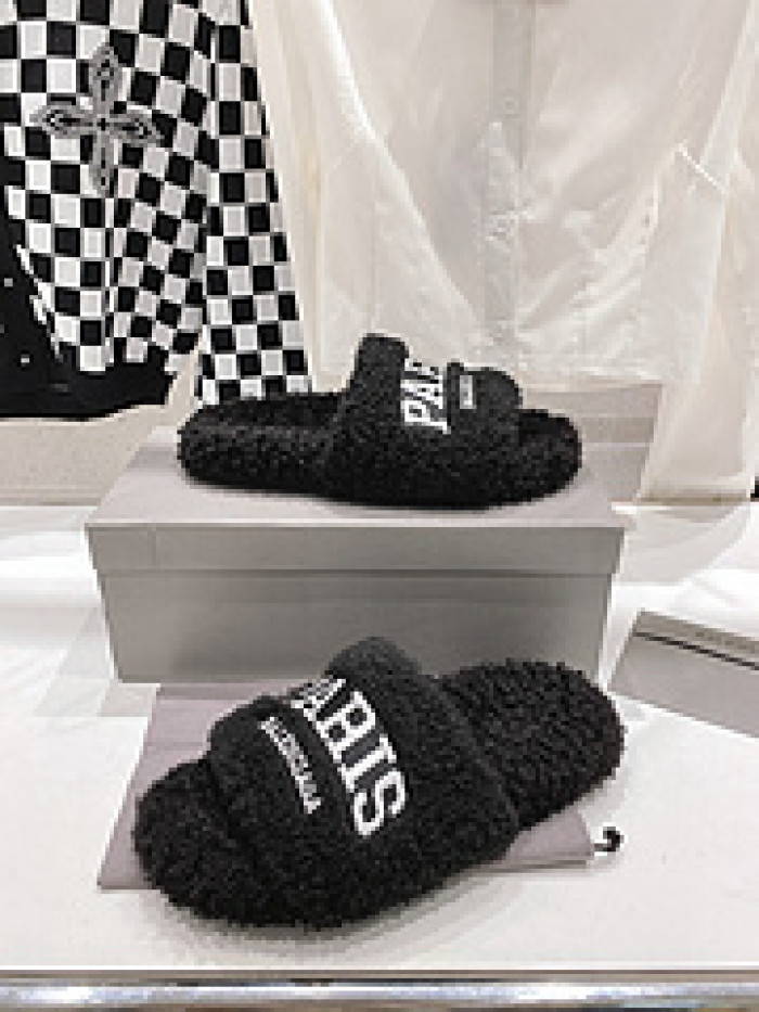 BL SLIPPERS 2307152