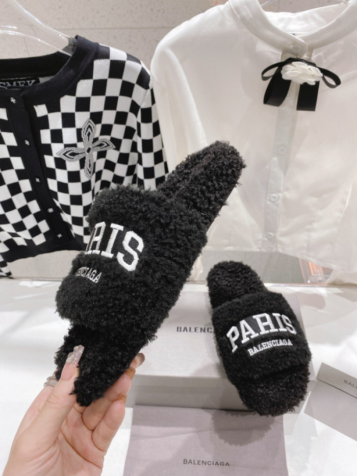 BL SLIPPERS 2307152