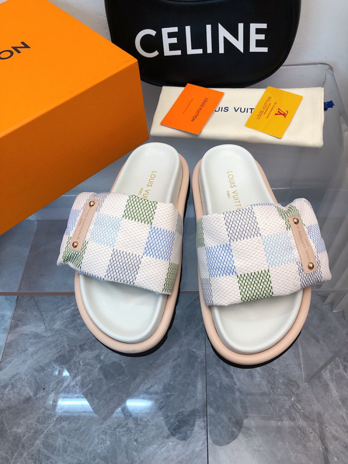 lovt sandal