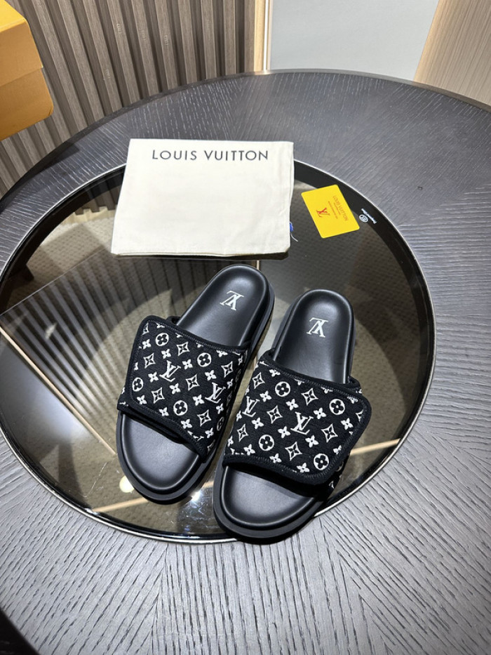 lovt sandal