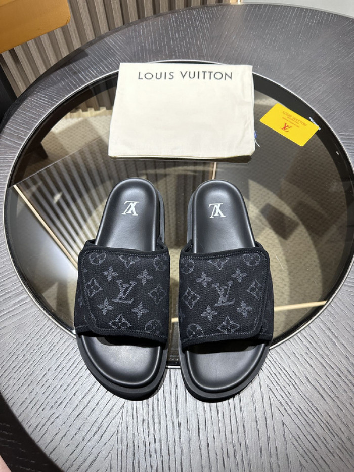lovt sandal