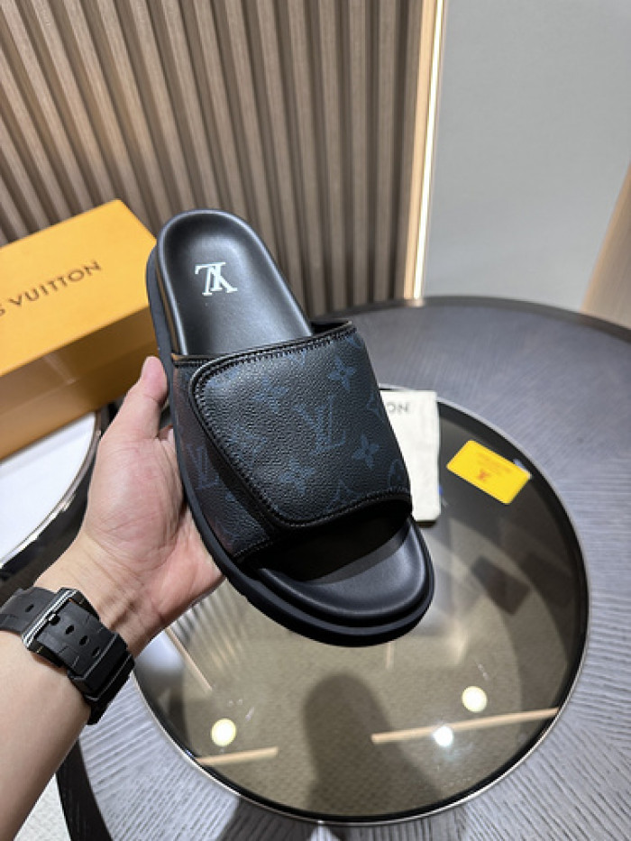 lovt sandal