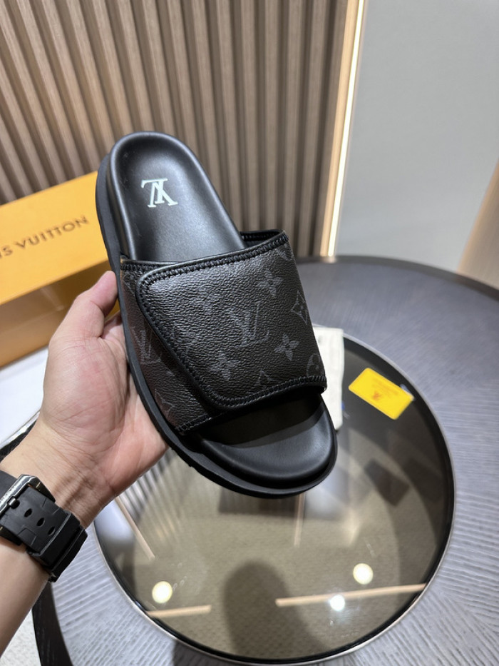 lovt sandal