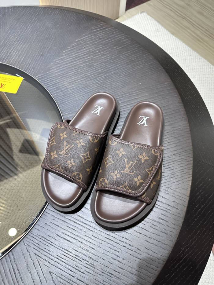 lovt sandal