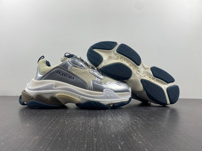 bl triple s trainers sneakers bts-16