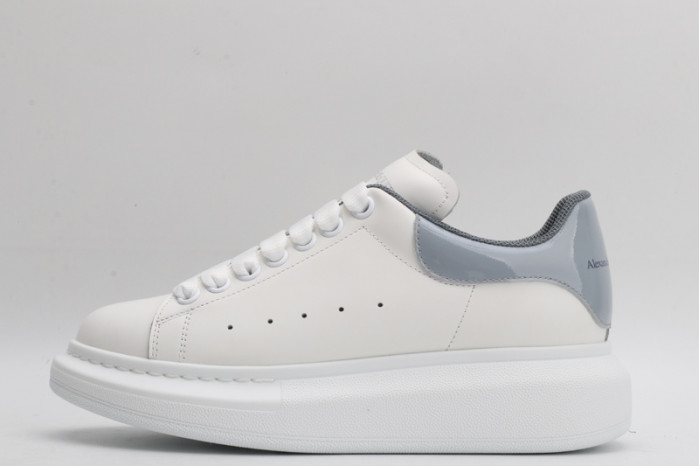 alex mcqu sneakers