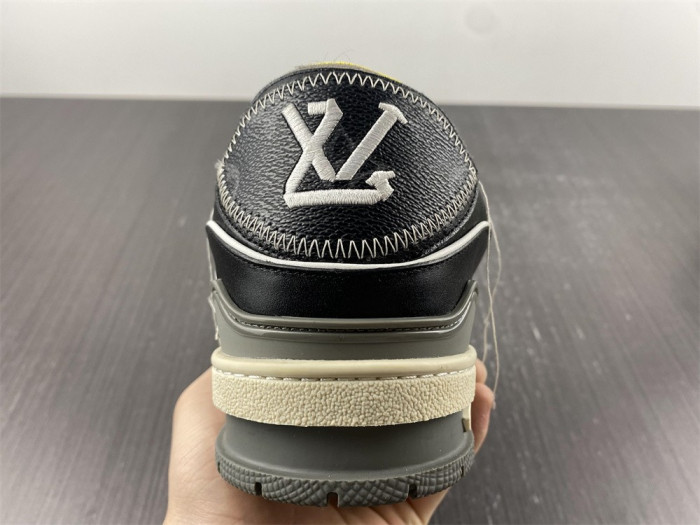 lovt sneaker