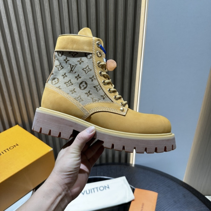 LOVT BOOTS L0-42