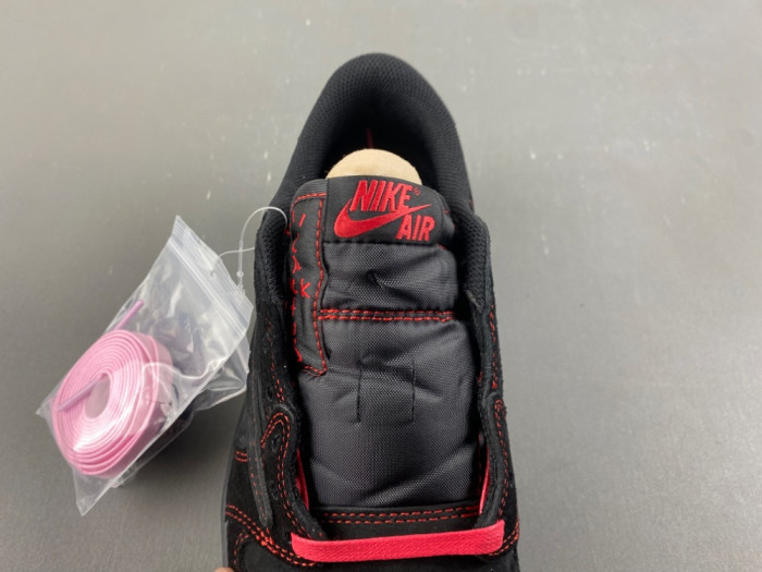 Travis Scott x OFF-WHITE x Jordan Air Jordan 1 DM7866-003